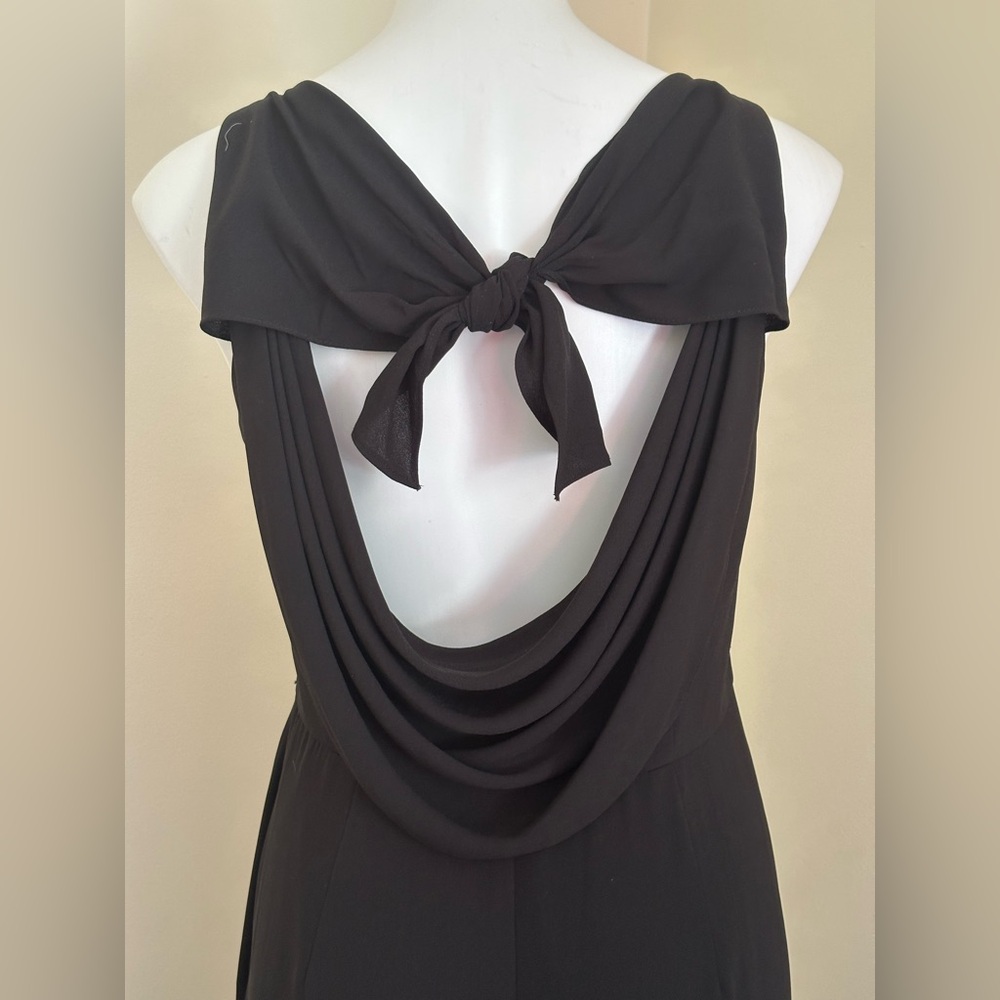 VERA WANG WHITE Black Maxi Scoop Neck Gown Dress Cut Out Bow Draped Back Sz 14 - Picture 10 of 16